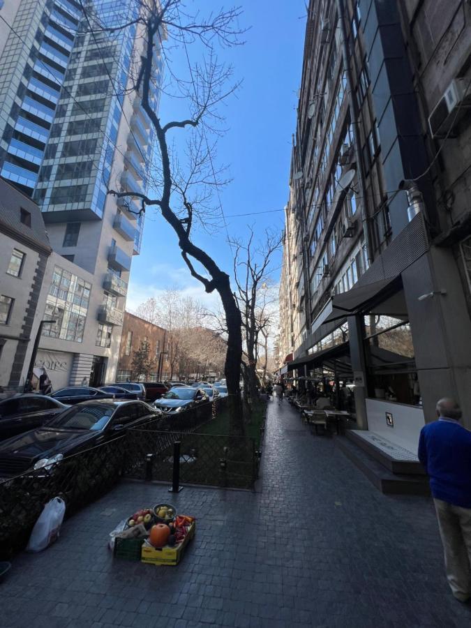 N1 Guest Hause Yerevan Exterior photo