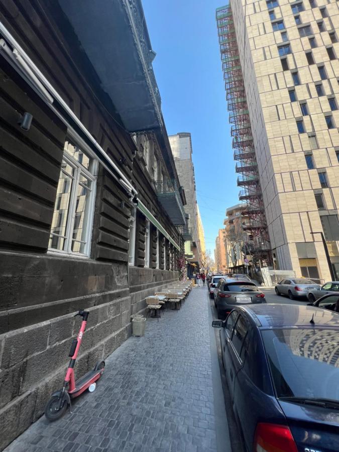 N1 Guest Hause Yerevan Exterior photo